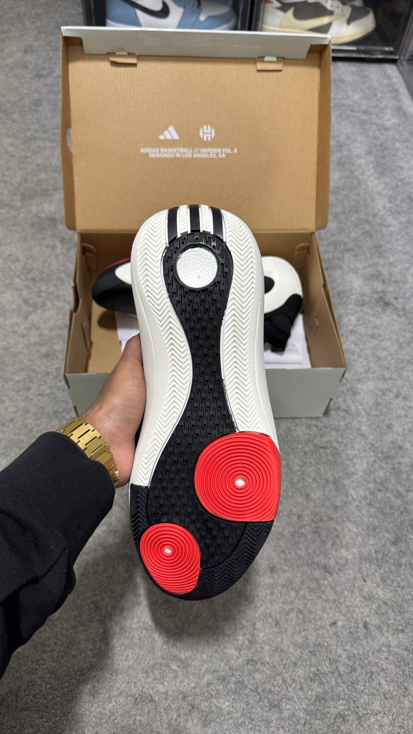 Adidas Harden Volume 8 pioneer