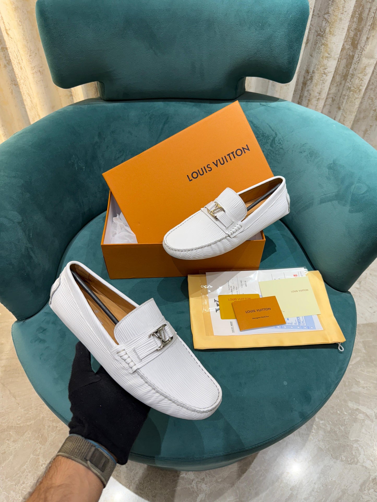 Louis Vuittion LOFFER (White )