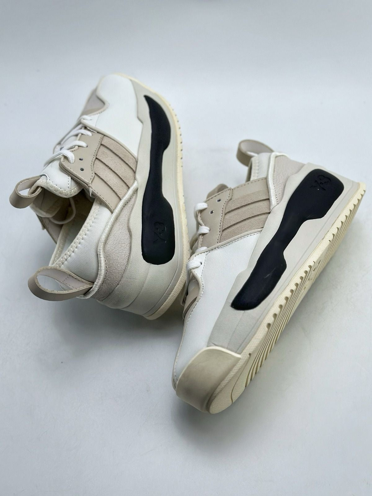 Adidas  Y-3 RIVALRY (WHITE/BLACK)