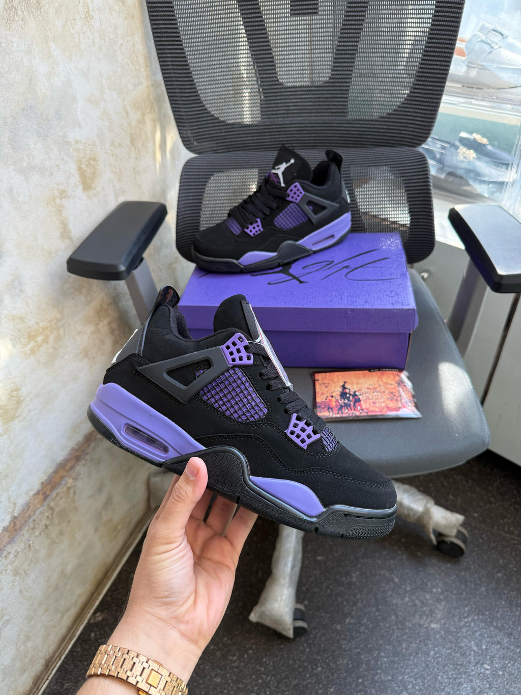 Retro 4 'Purple Thunder '💜