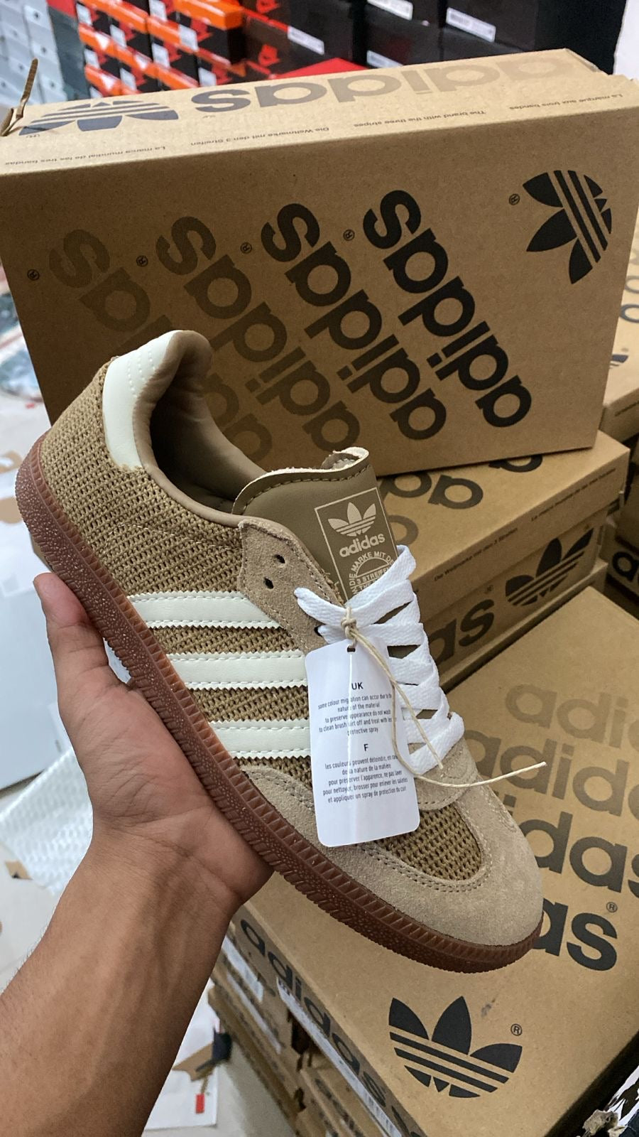 SAMBA -(Cardboard)