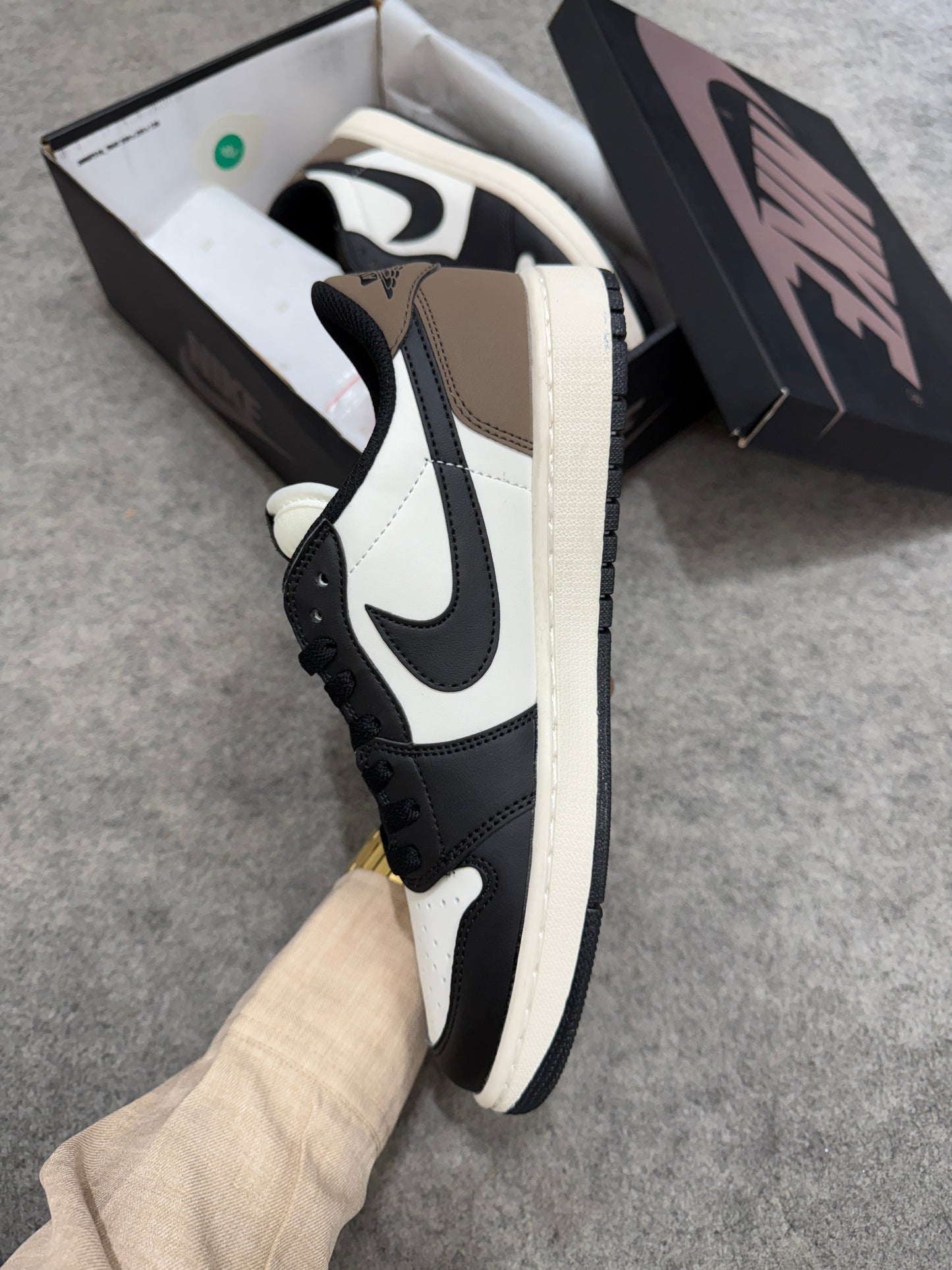 AJ1 Low 'DARK MOCHA'