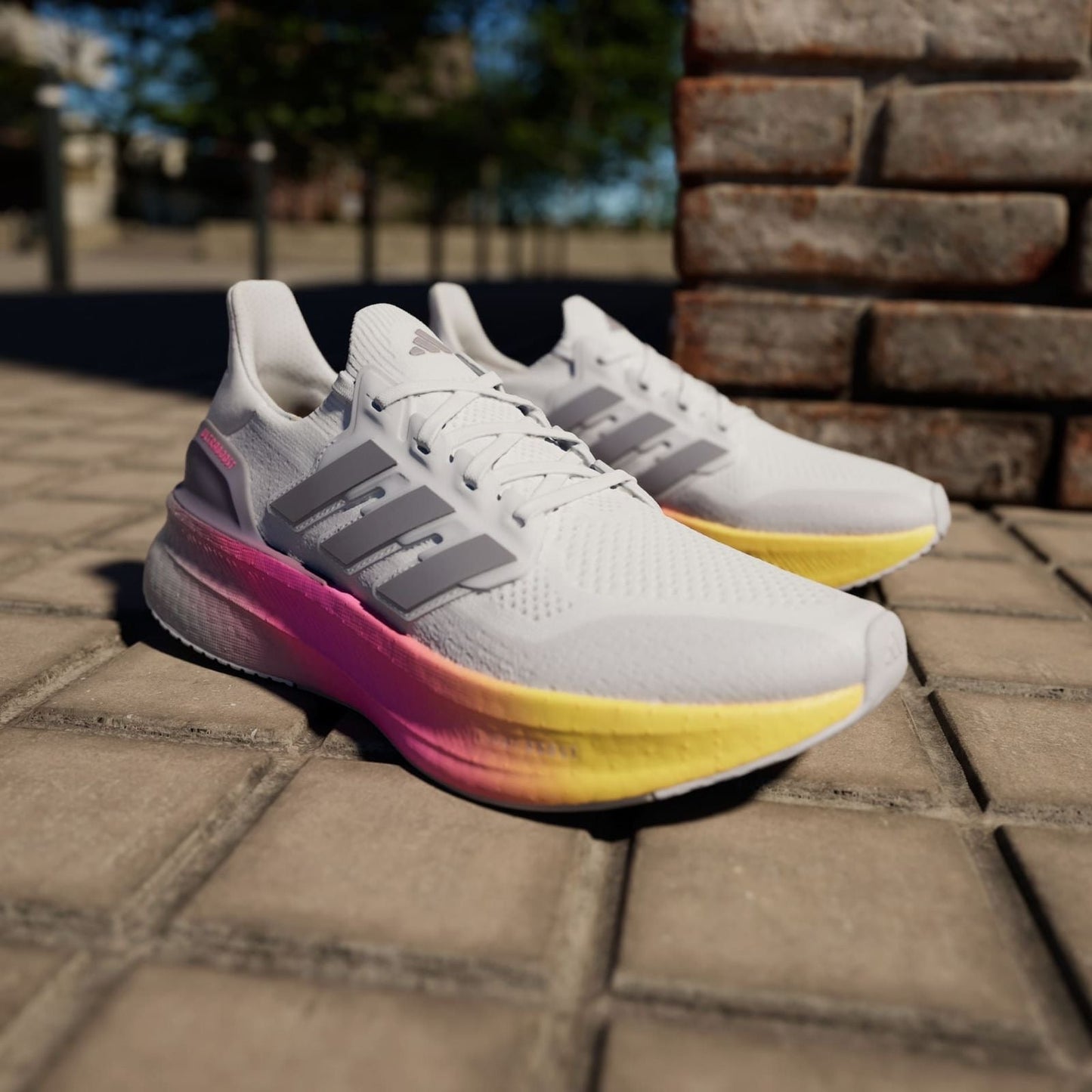 ADIDASS “ULTRARUN 5”