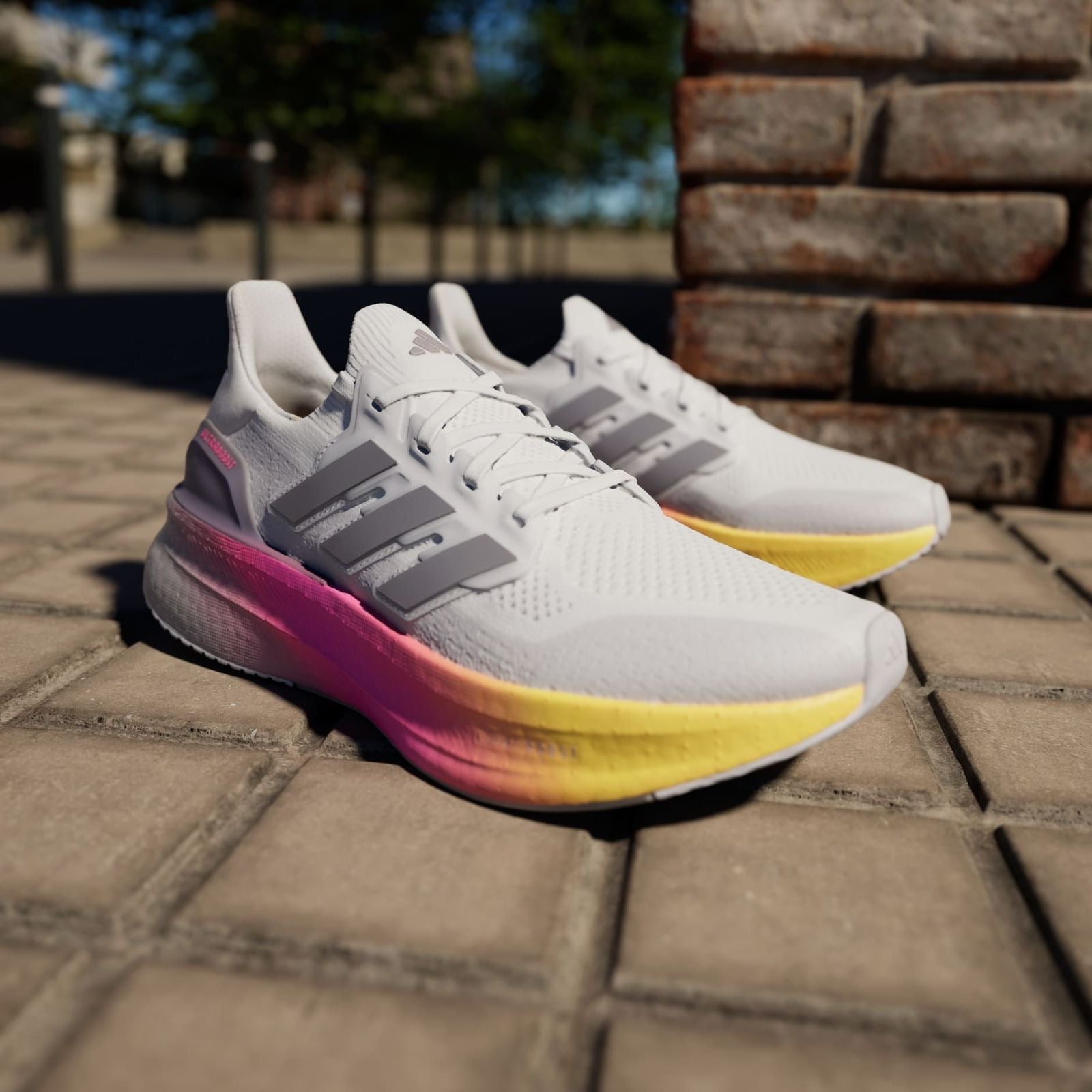 ADIDASS “ULTRARUN 5”