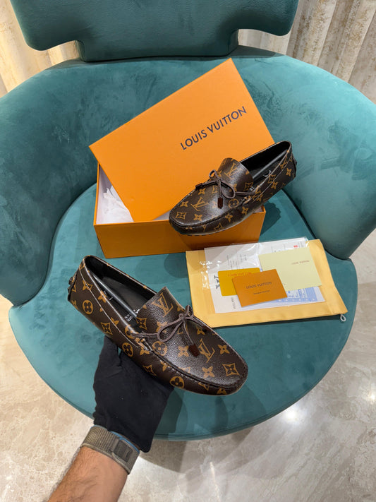 Louis Vuittion LOFFER ( CLASSIC LV )