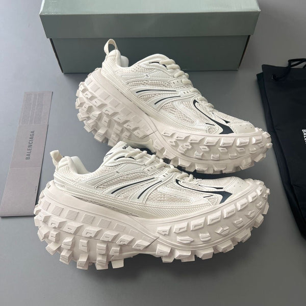 Balenciaga Defender 👀