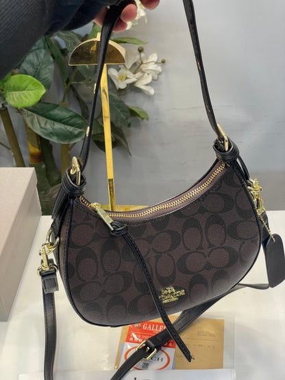 *Coach Carmen Mini Crossbody In Signature Jacquard Coffee 🤎💯*