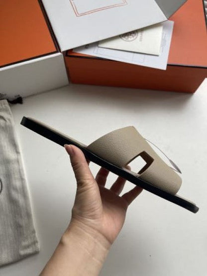 Hermes IZMIR Slide 'Cream'