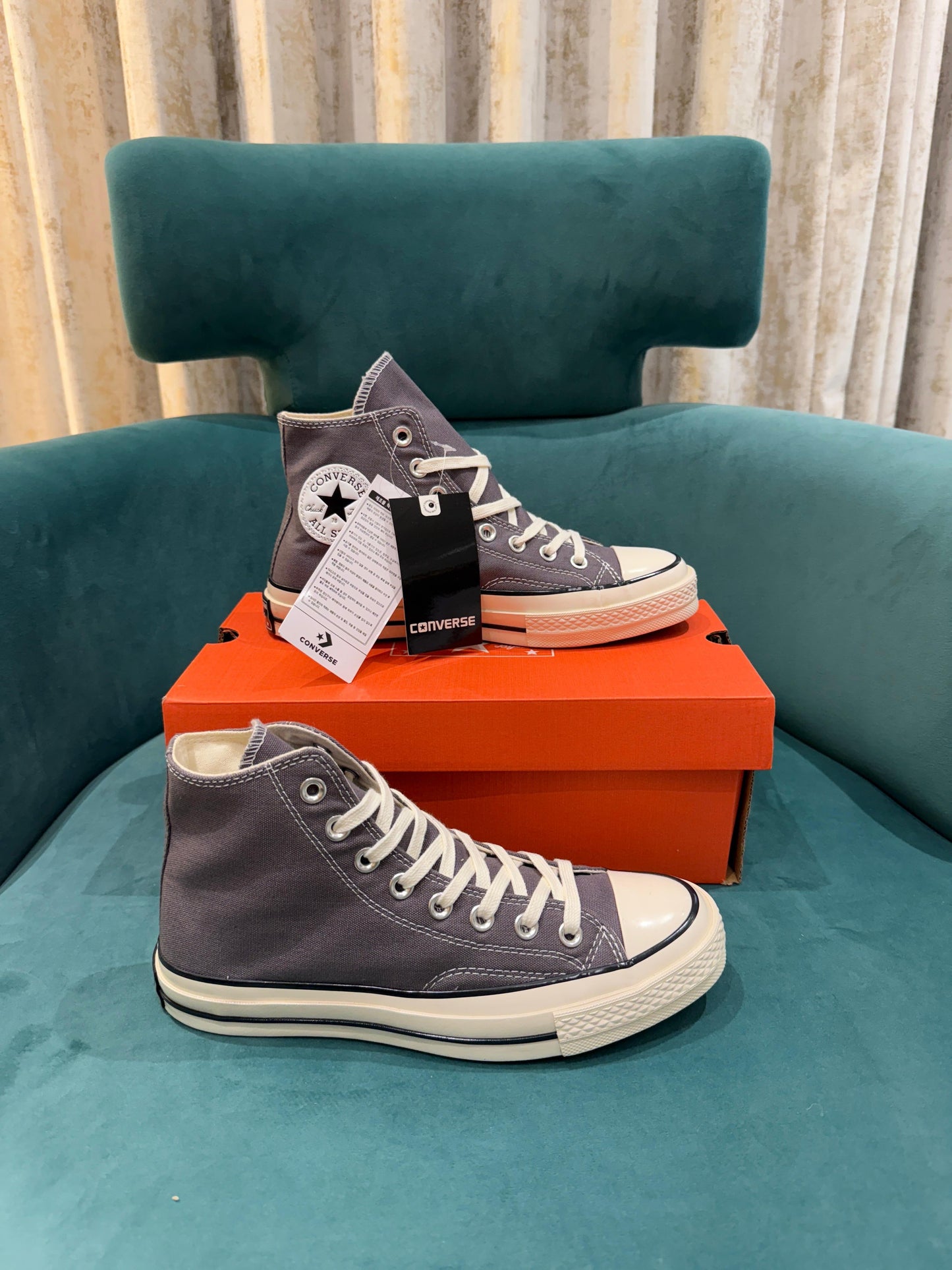 Converse “Chuck Taylor”