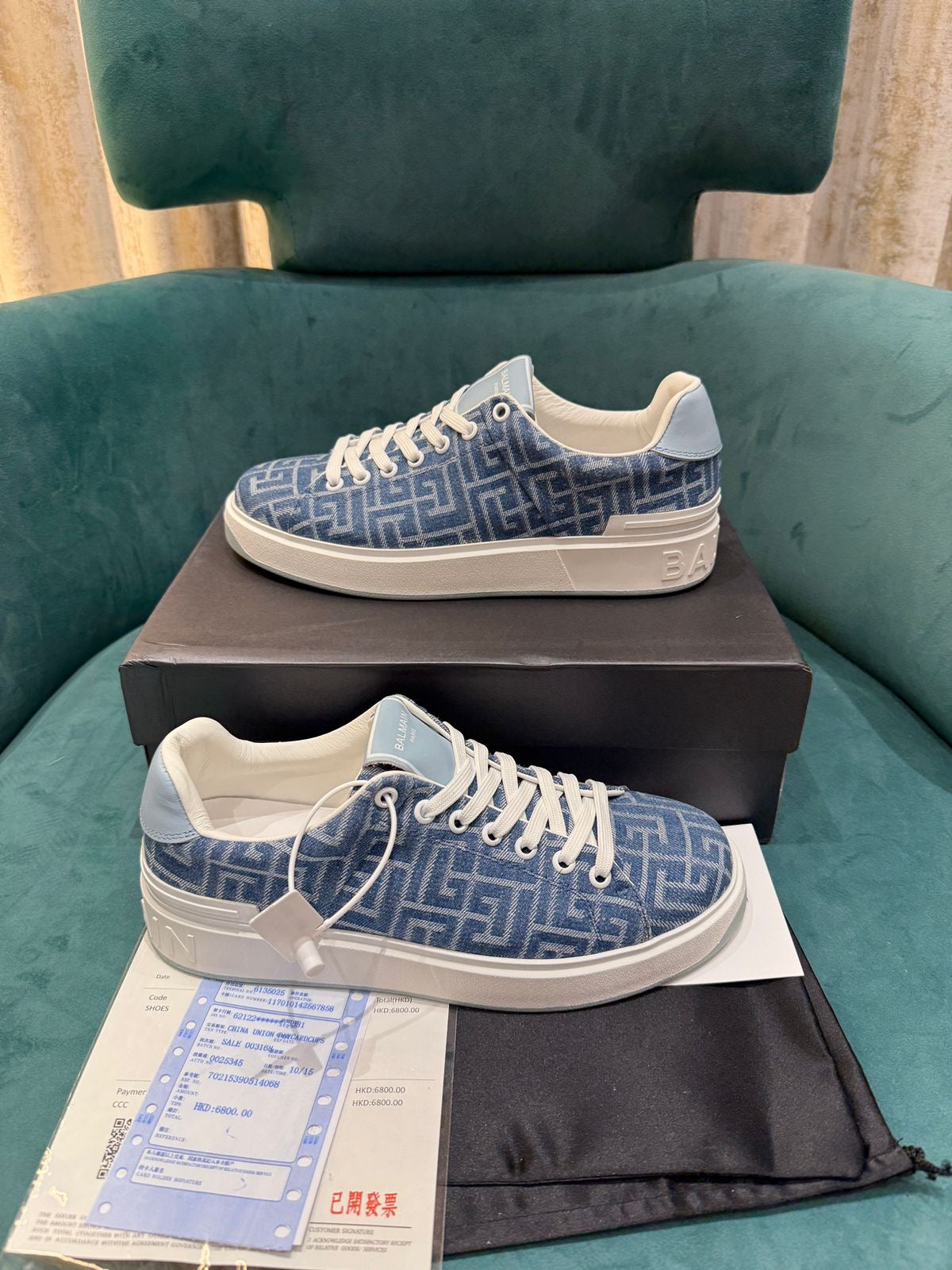Balmain B-Court Leather Sneaker 👟(blue/white)