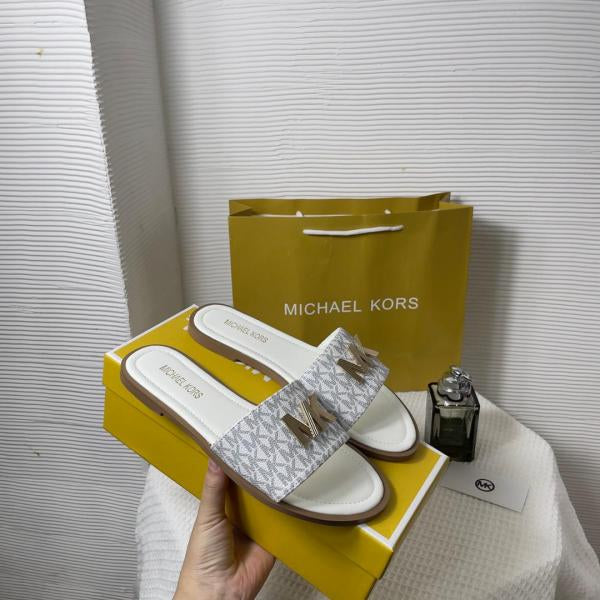Michael_Kors_MK_Kippy_Leather_Slide_Flats_Embossed_Logoprint