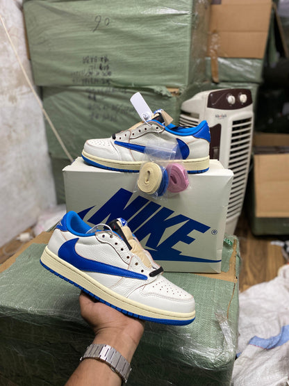 AJ 1 Low X TRAVIS “LOW HEAT OFF”(UA)