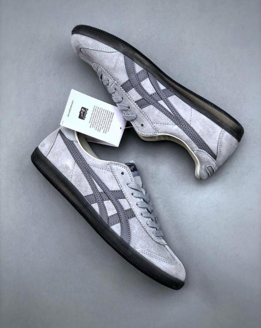 Tiger “Tokuten” ( GREY)