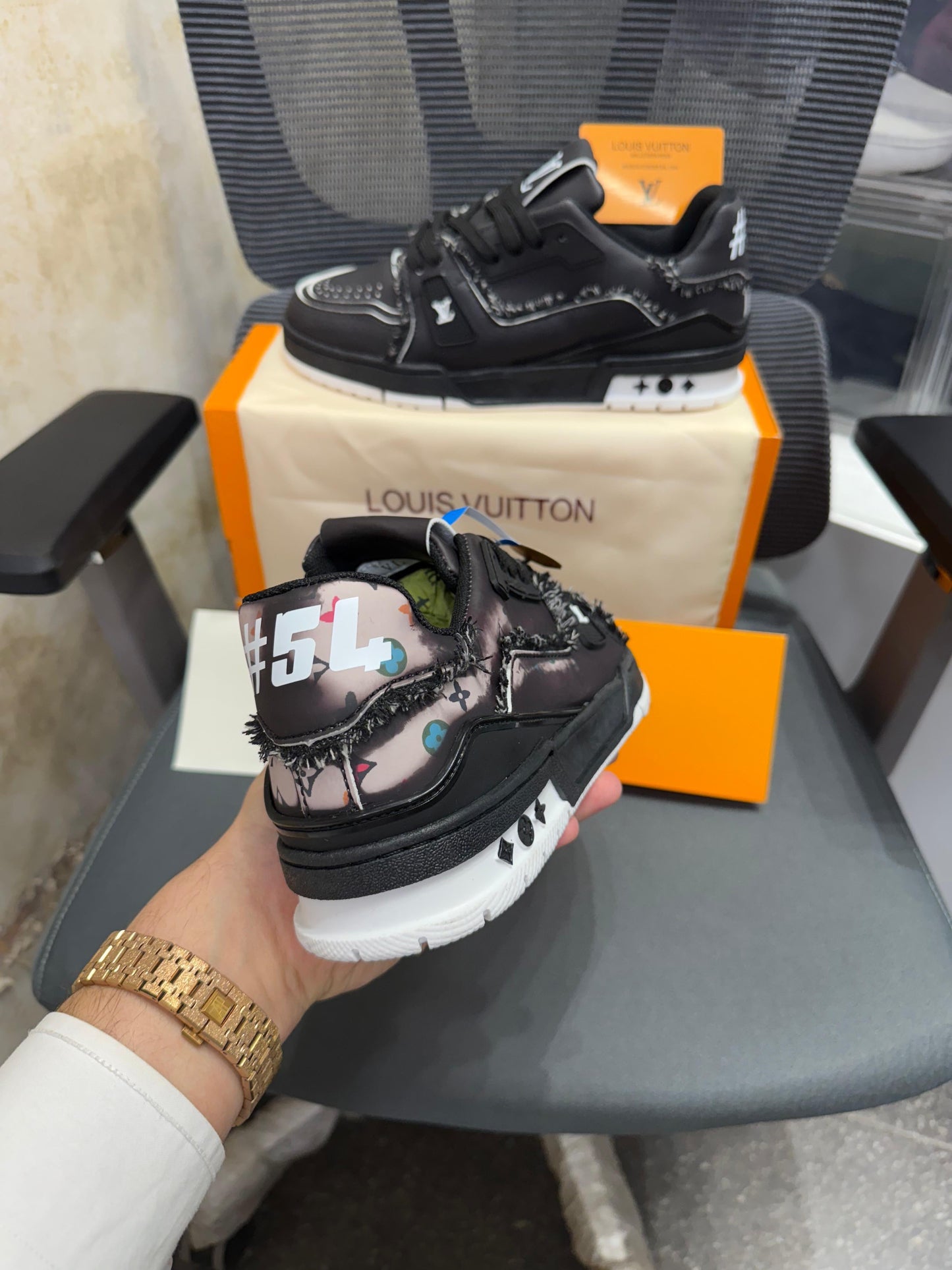 Louis Vuitton Trainer 'Civilist”