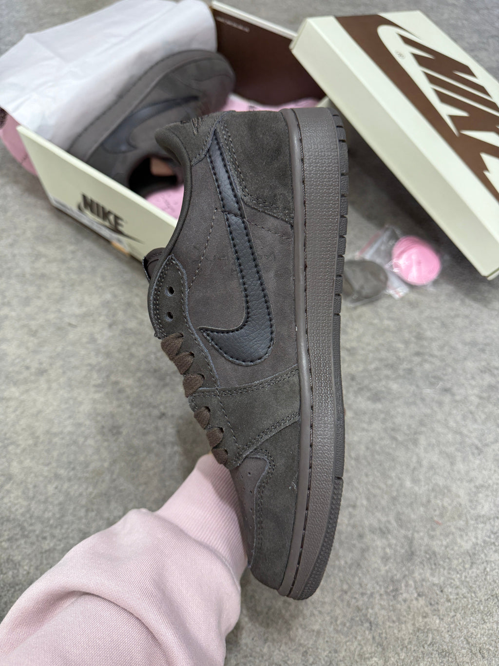 AJ1 Low x Travis Scott 'VELVET BROWN'🤎