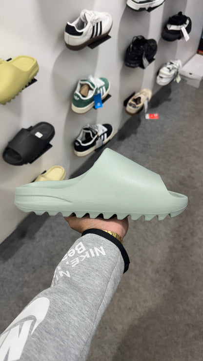 Yeezy slide 'SALT' (UA)