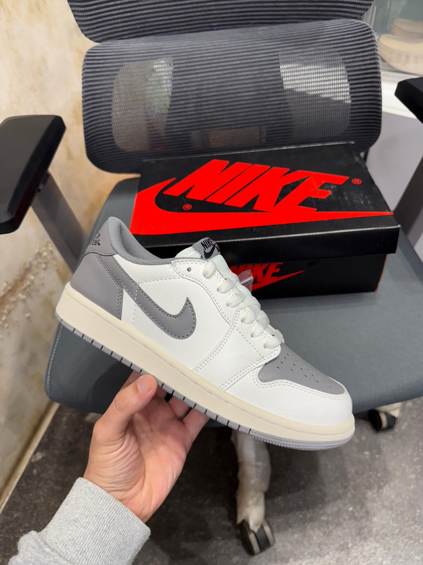 AJ 1 Low 'Atmosphere Grey'