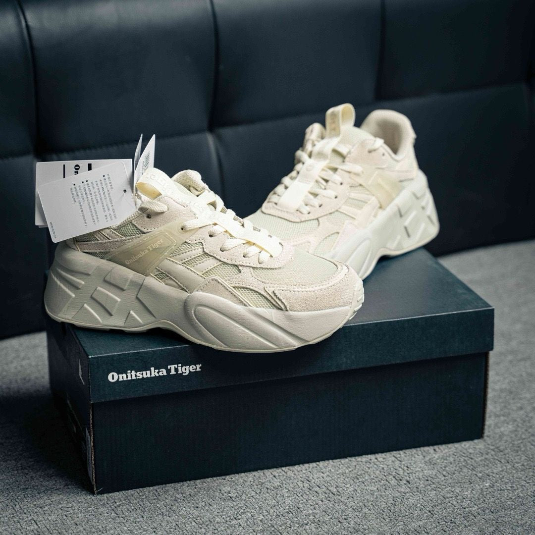 ONITSUKAA TIGER SP “ BEIGE”