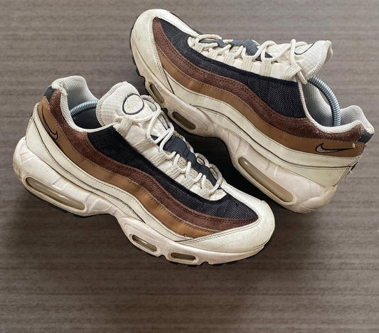Air Max 95 “DARK DRIFTWOOD” 🪵