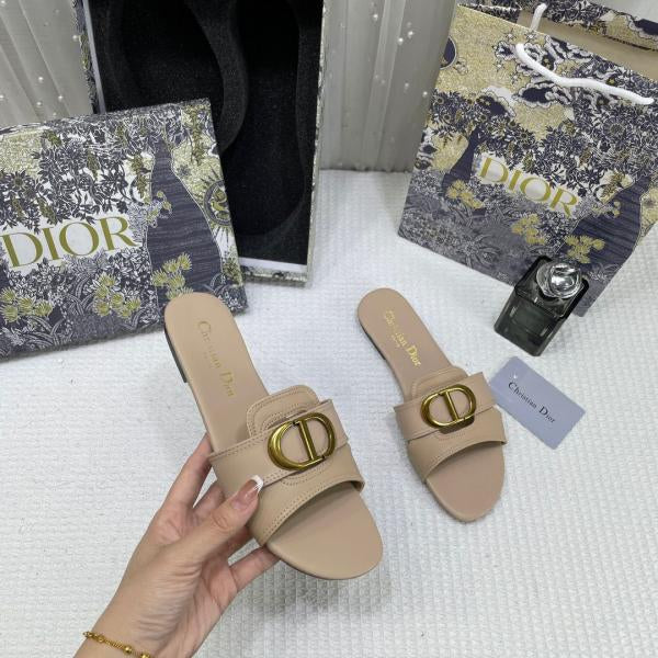 Christian_Dior_30_Montaigne_Slide_Flats_Leather_Gold-Finish_Metal_CD_Signature_