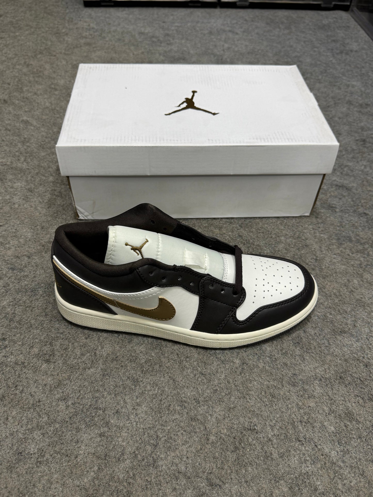 AJ 1 Low 'Shadow Brown'