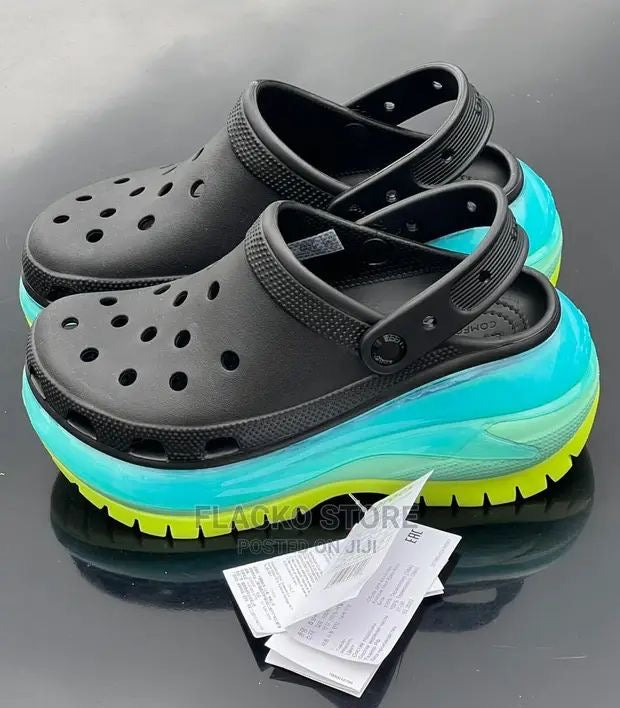 CROCS - “ BLCK GREEN”