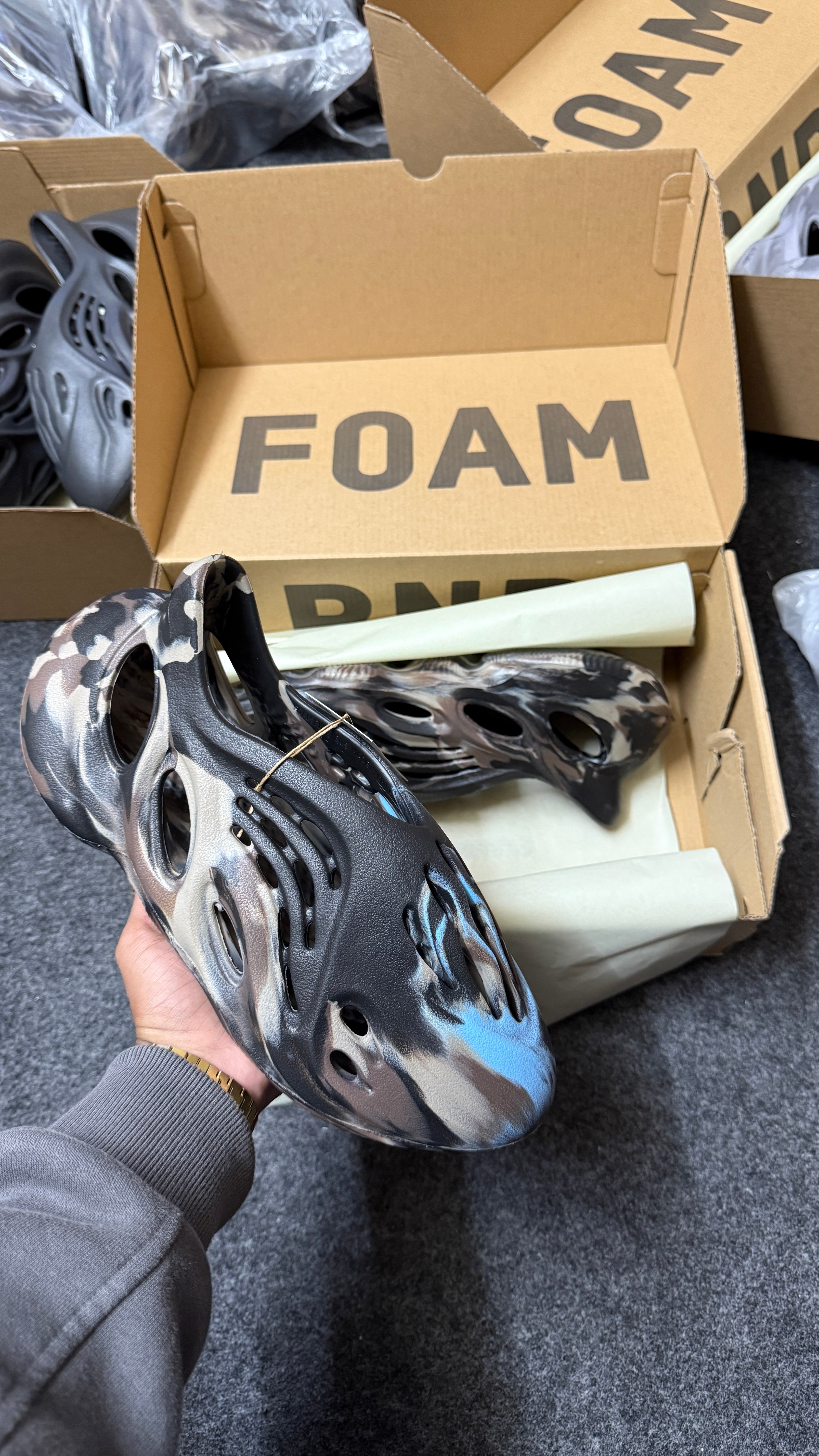 Yeezy Foam Runner 'MX Cinder'