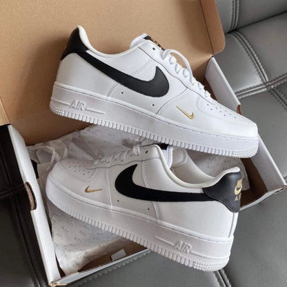 Airforce 1 White/Black “MINI GOLD”