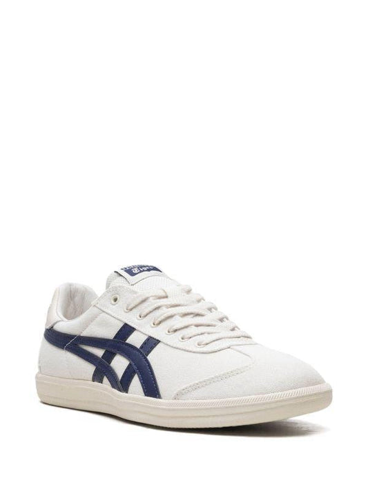 Tiger “Tokuten” ( white/ blue)
