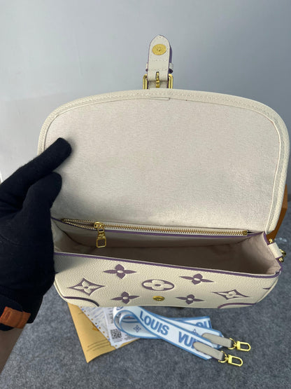 *Louis Vuitton Lv Diane Monogram Empreinte Leather Creme Purple