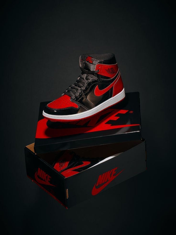 AJ1 High “  Bred patent”