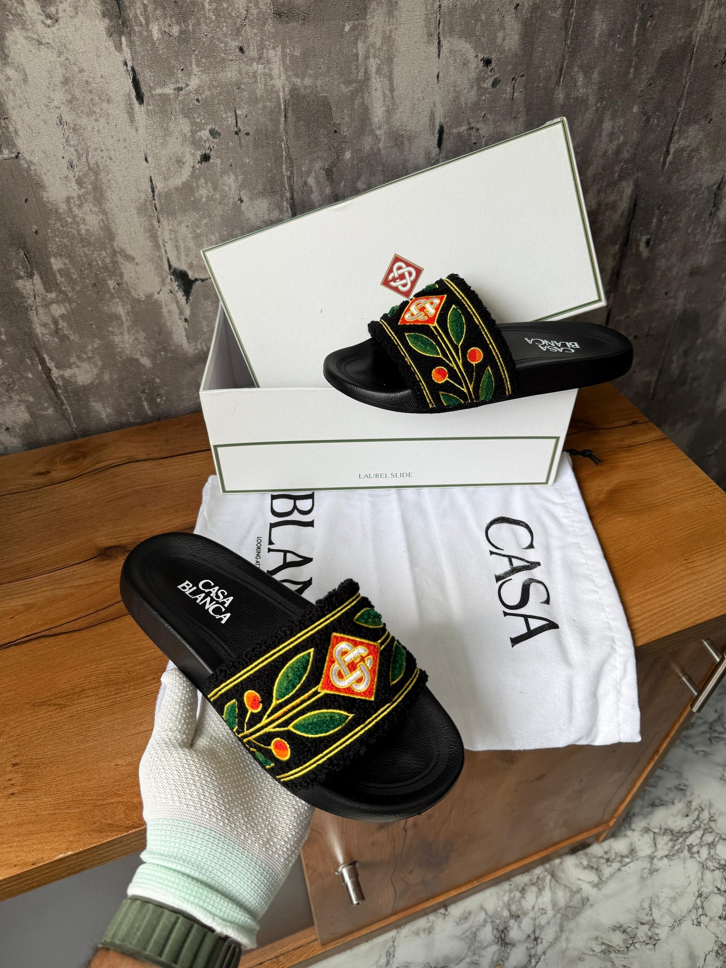 CASABLANCA Laurel Slides Black Premium
