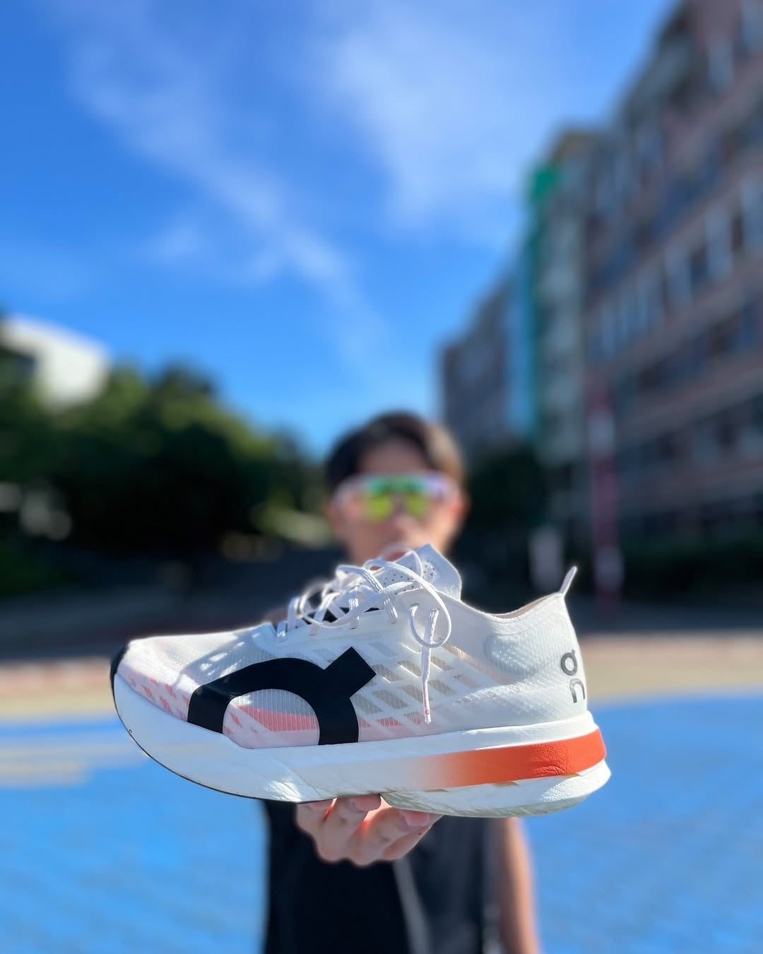 ON RUNNING CLOUD 'BOOM WHITE'