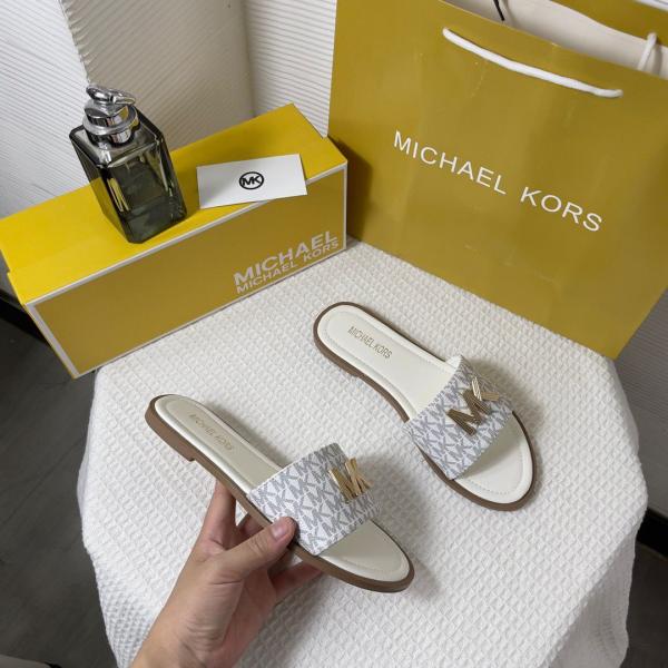 Michael_Kors_MK_Kippy_Leather_Slide_Flats_Embossed_Logoprint