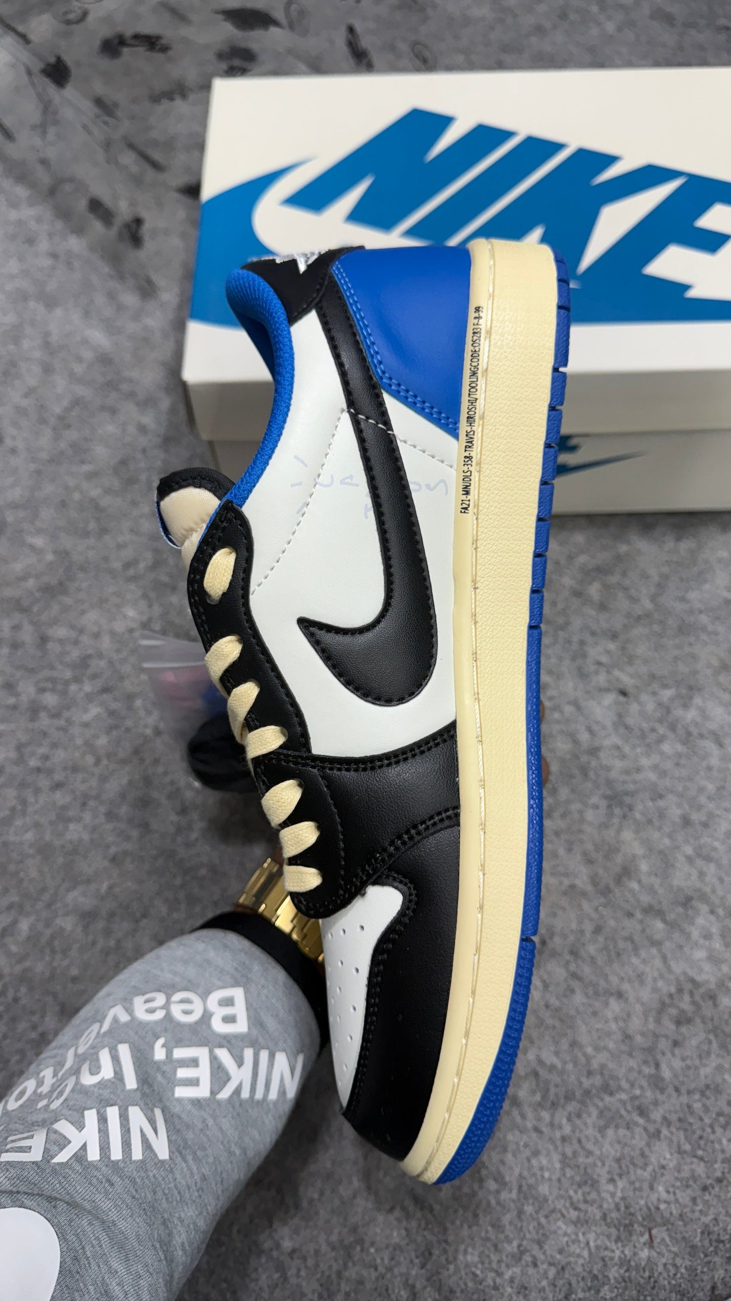 AJ 1 Low x Travis Scott 'Fragment'