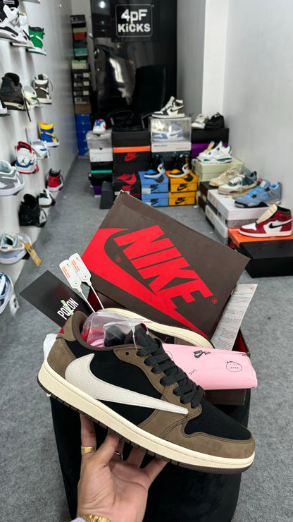 AJ 1 Low x Travis Scott 'Mocha' (UA)