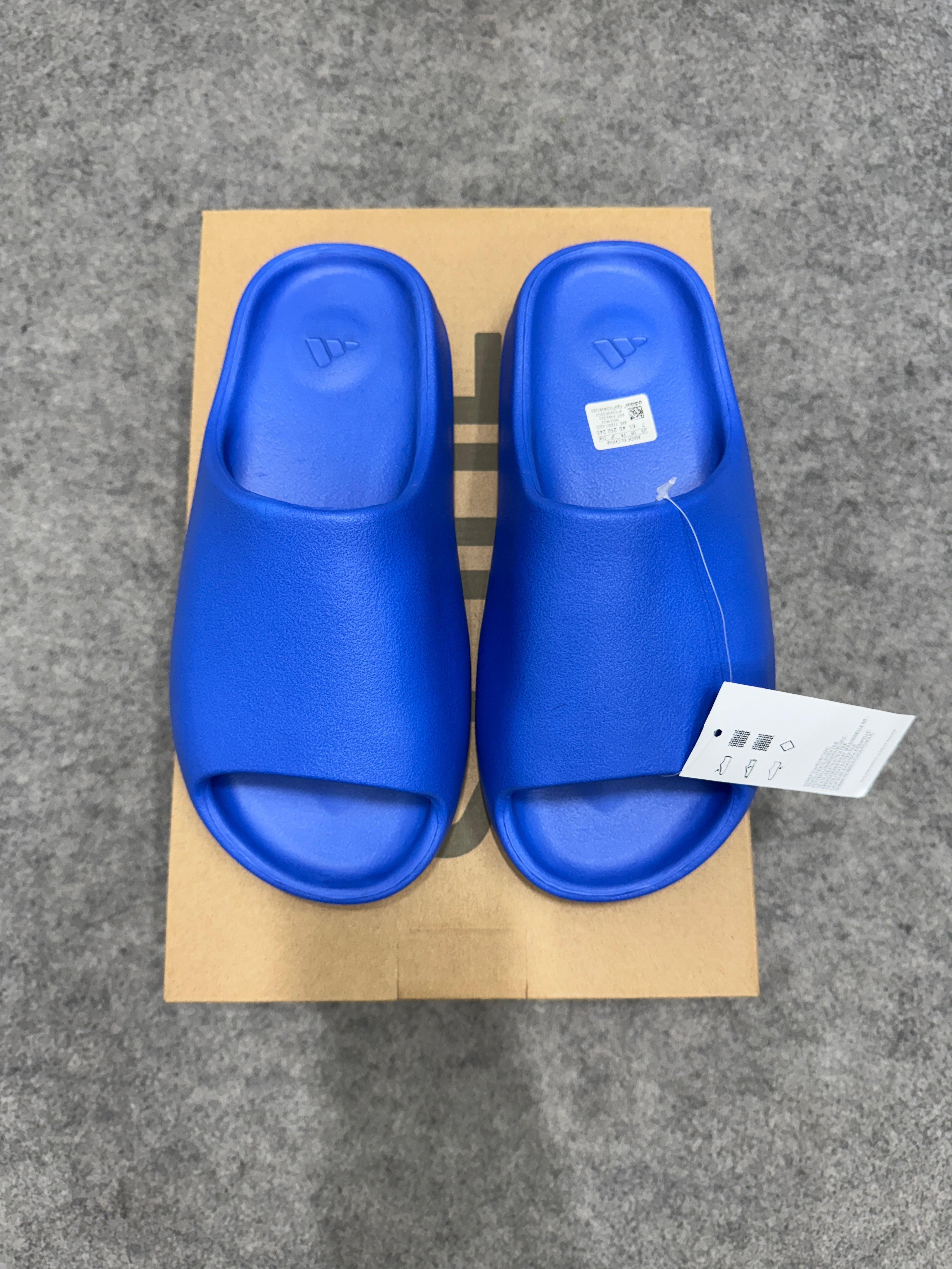 Yeezy slide 'AZURE' (UA)
