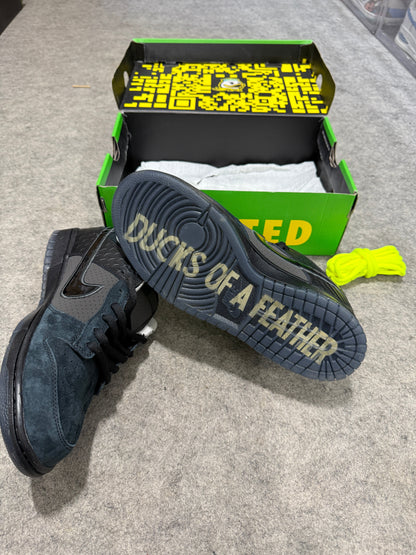 SB Dunk low 'Duck Of The Feather Black University'