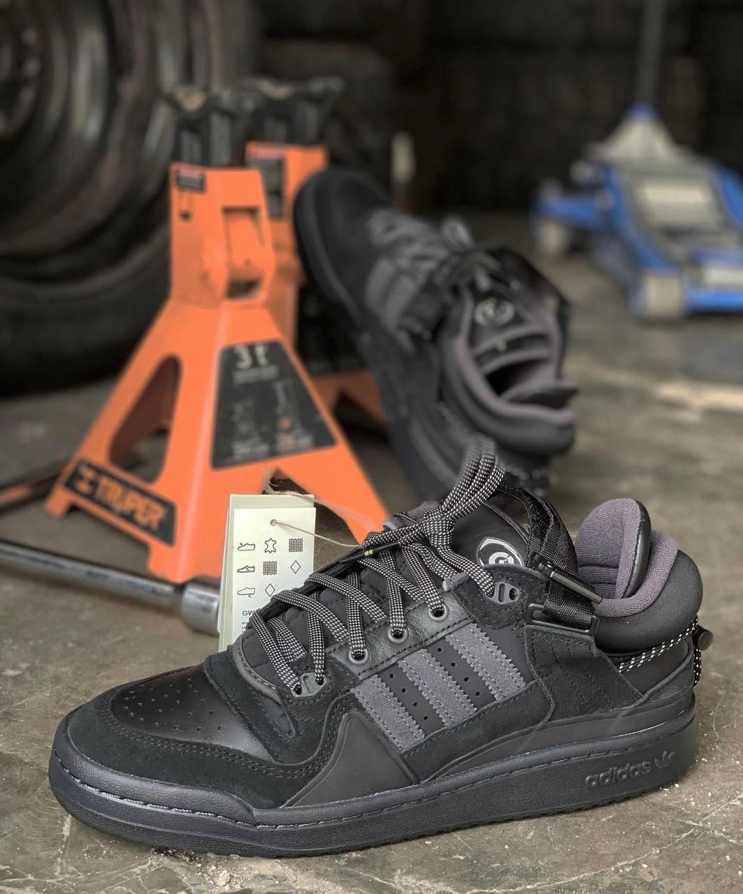 Adidas Bad Bunny “FORUM BLACK”