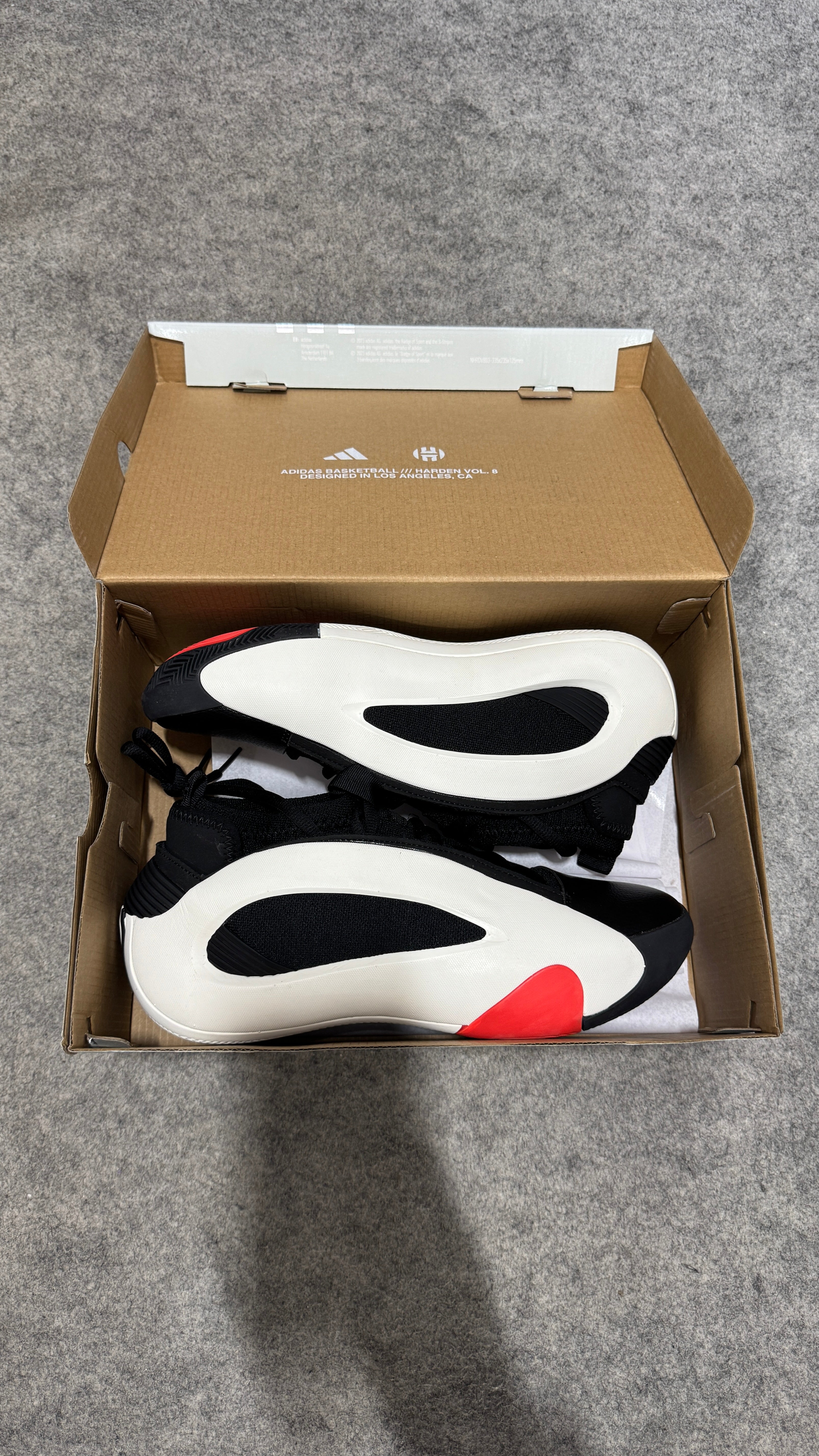 Adidas Harden Volume 8 pioneer